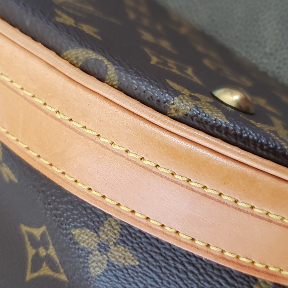 LOUIS VUITTON PETIT BUCKET -  LIKE NEW - Picture 7 of 14